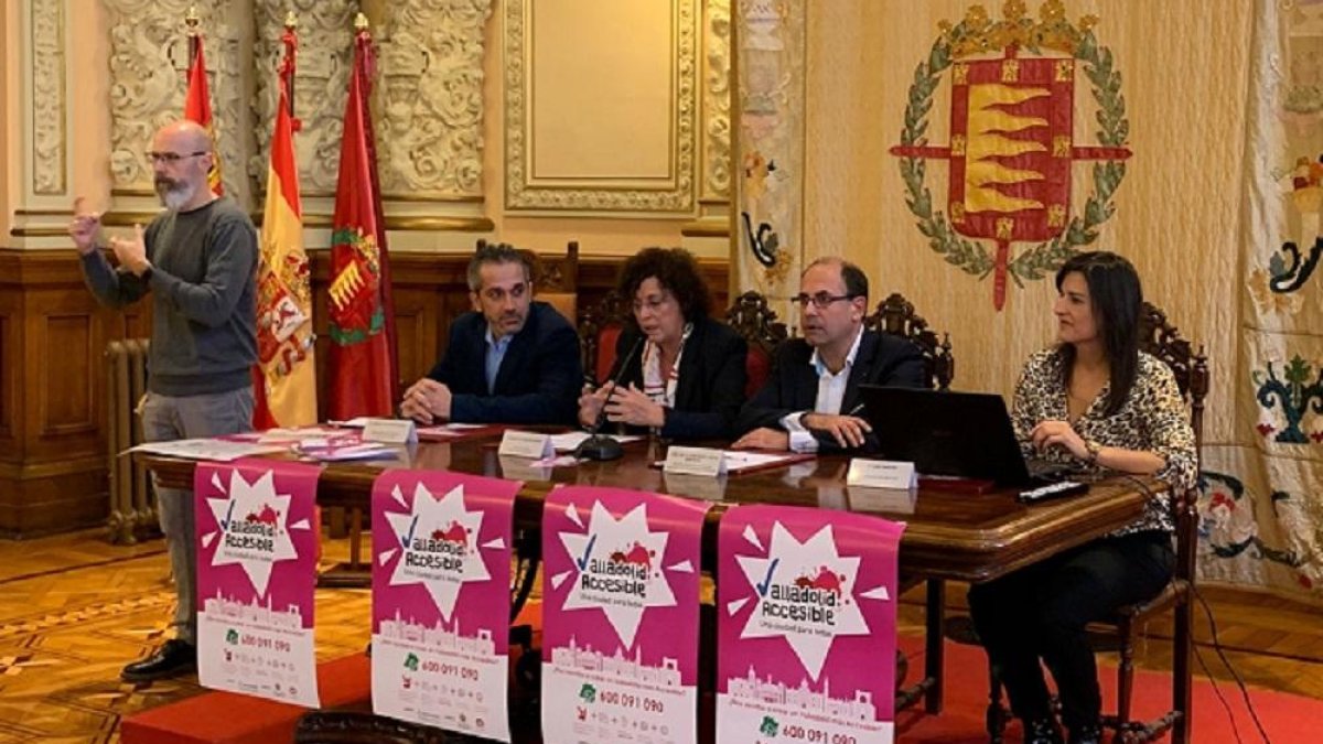 Momento de la presentación de 'Valladolid Accesible'-E.M.