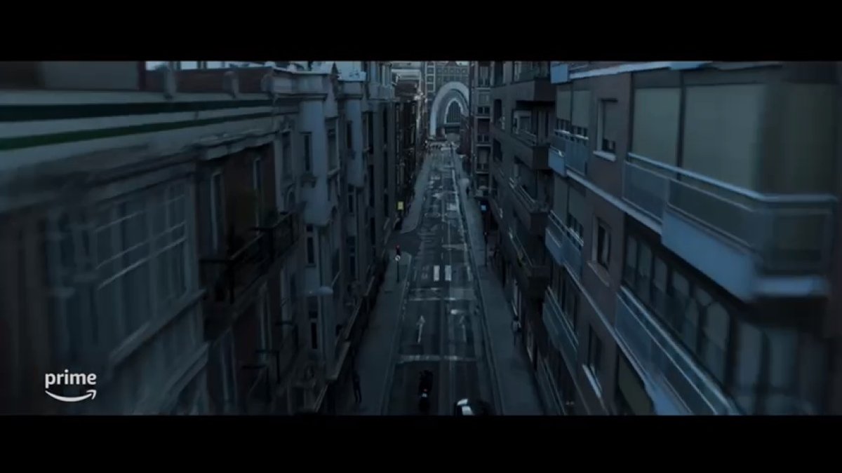 Escena de 'Memento Mori' con la vista aérea de la calle López Gómez. -PRIME VIDEO