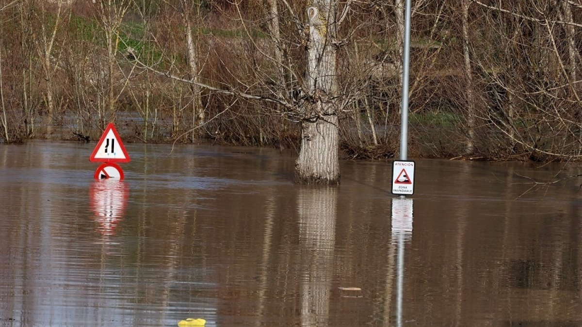 Inundaciones en Viana de Cega tras la crecida del río Cega. -PHOTOGENIC
