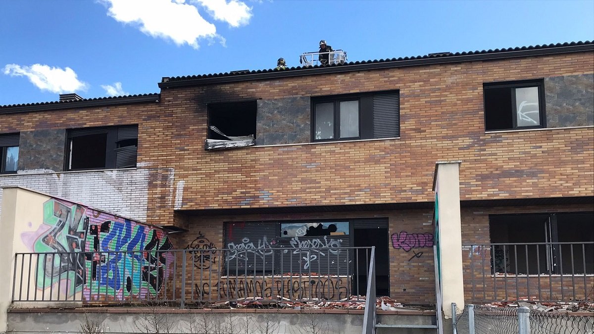 Imagen del chalet calcinado. Bomberos Provincia de Valladolid