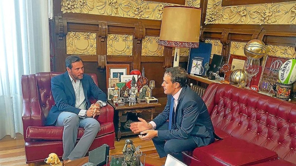 Reunión entre Óscar Puente y Conrado Íscar.-ICAL