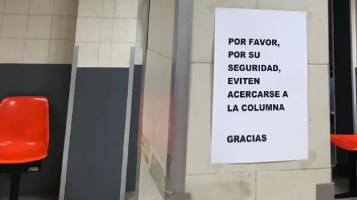 Cartel en el centro de salud de Arturo Eyries de Valladolid. -DEFENSOR DEL PACIENTE