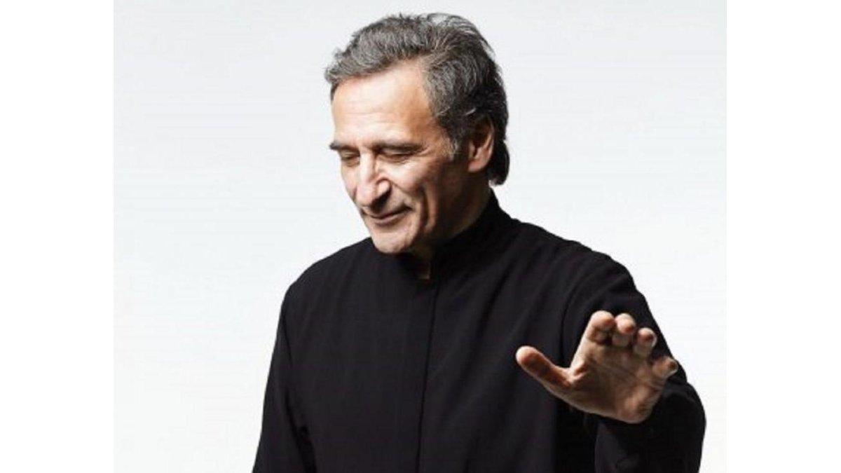 El director de orquesta Polyanichko.-OSCYL