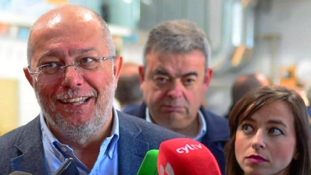 Francisco Igea, Justo Fernández y Gemma Villarroel.-ICAL