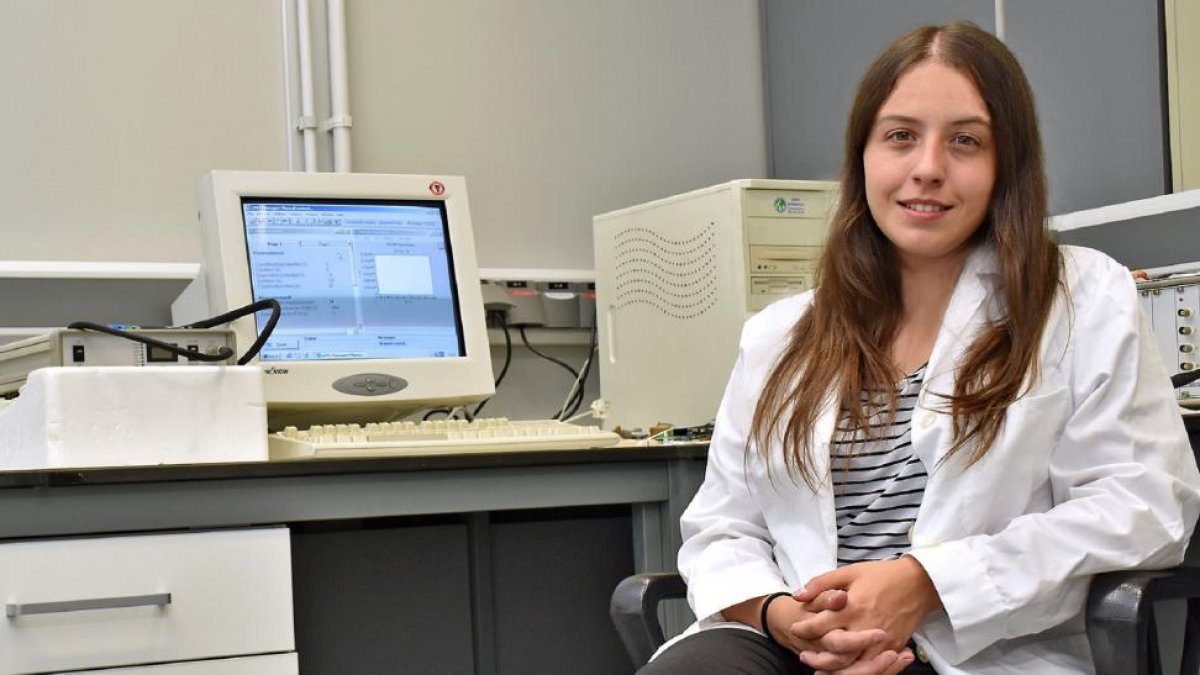 Beatriz Ramis, CEO del proyecto Sistema Nervioso Auxiliar, en su laboratorio ubicado en Valladolid.-EL MUNDO