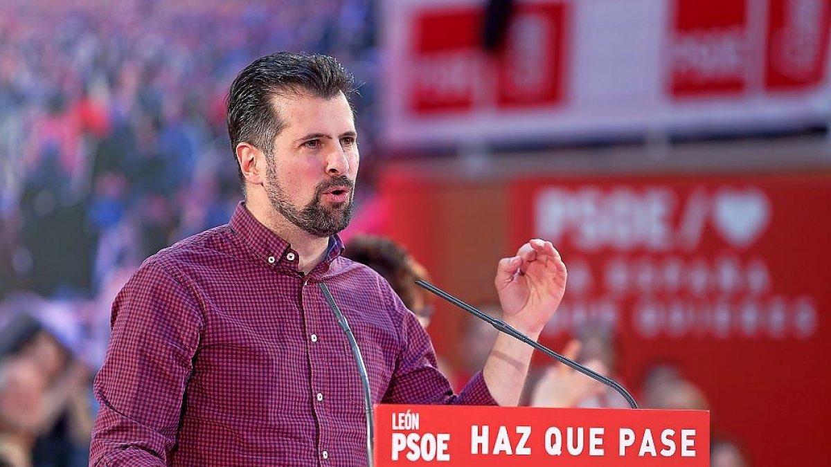 Luis Tudanca, durante una intervención en uno de los actos de precampaña del Partido Socialista.-ICAL