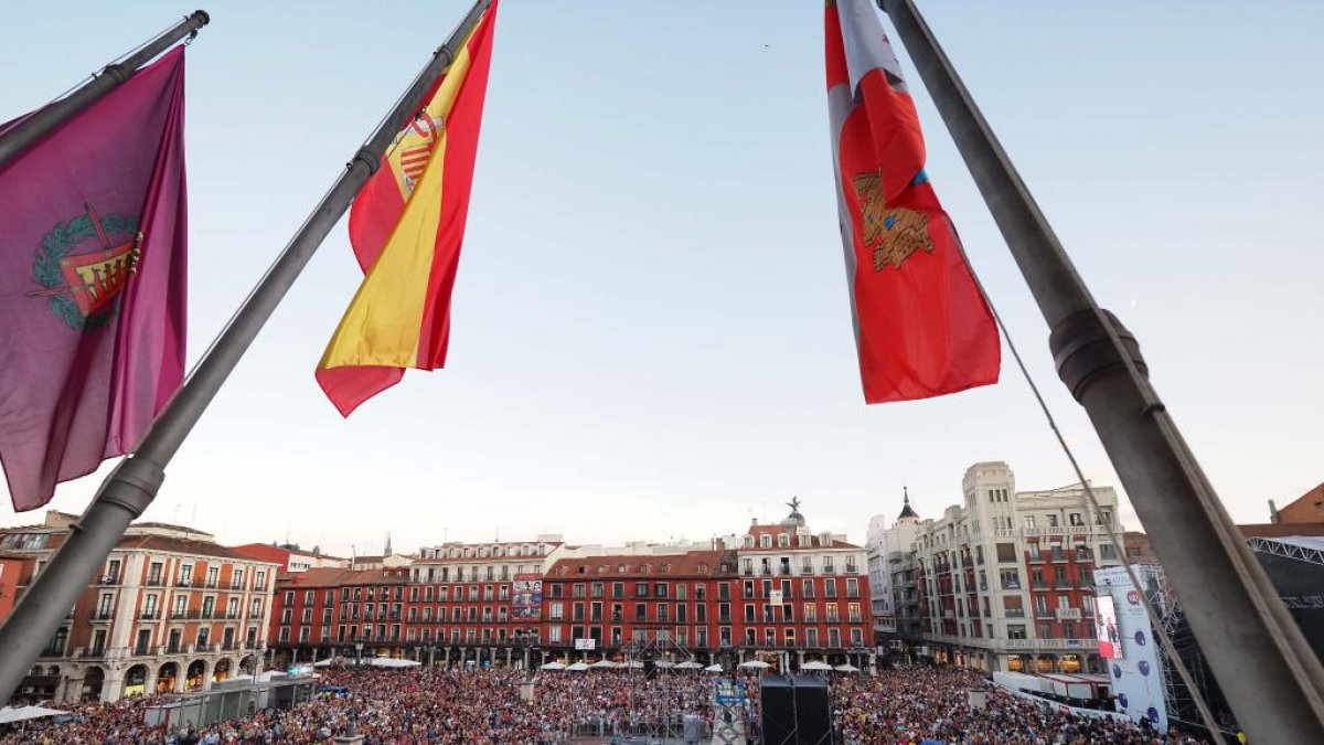 VALLADOLID. 02/09/22. PHOTOGENIC. PREGON DE LAS FIESTAS DE LA VIRGEN DE SAN LORENZO.
