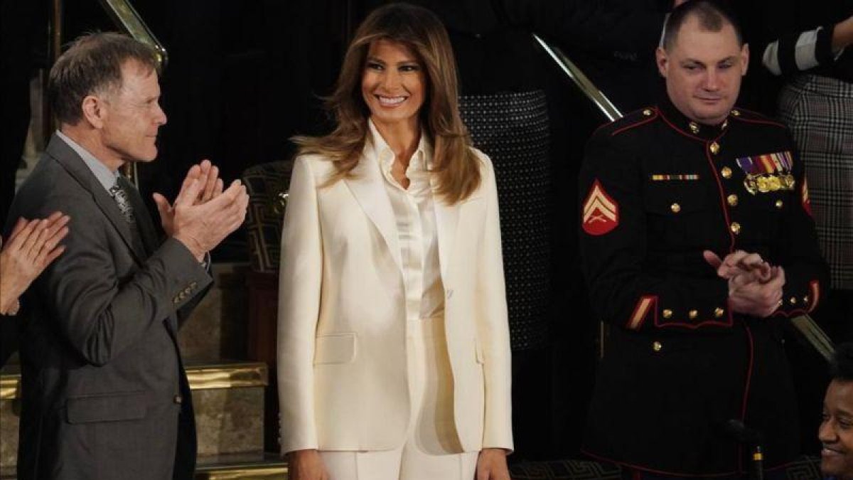 Melania Trump, a su llegada al Congreso para escuchar el discurso presidencial.-EFE