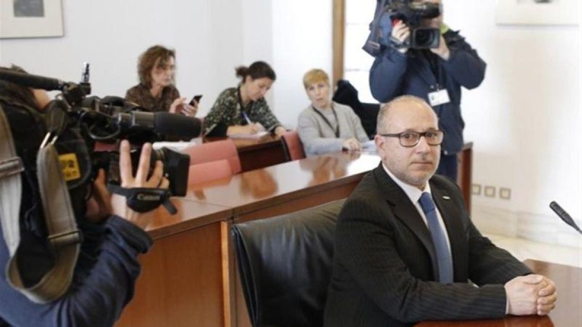El primer parlamentario nacional de Vox, Francisco José Alcaraz.-MARÍA JOSÉ LÓPEZ (EUROPA PRESS)