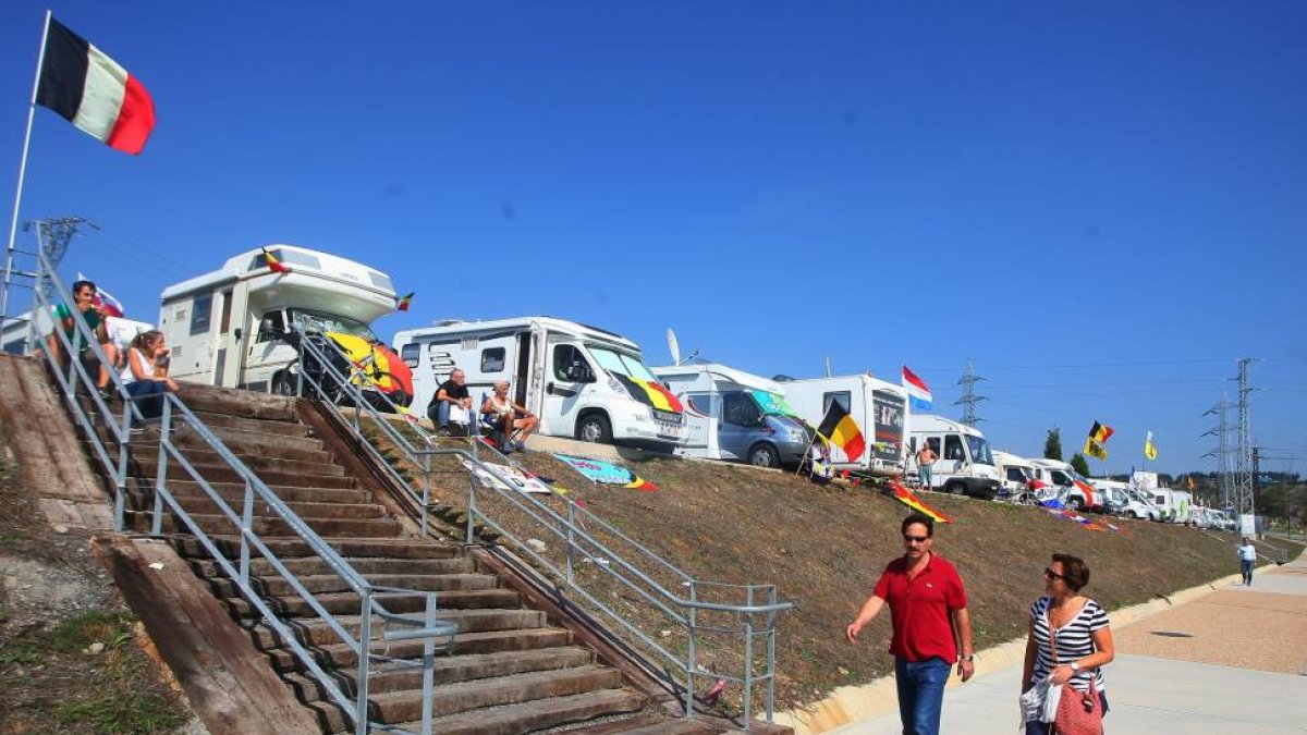 Aficionados al ciclilsmo en el Mundial de Ponferrada-Ical