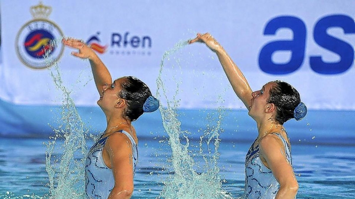 Dos sirenas del CNSFabio Nelli en un campeonato celebrado en Valladolid.-P.R.