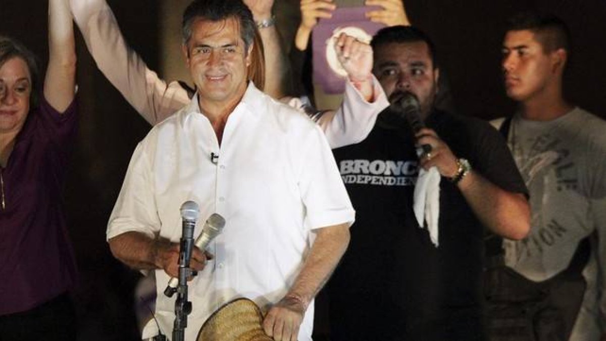 Jaime Rodríguez, el Bronco, celebrando su éxito electoral-Foto: AGENCIAS