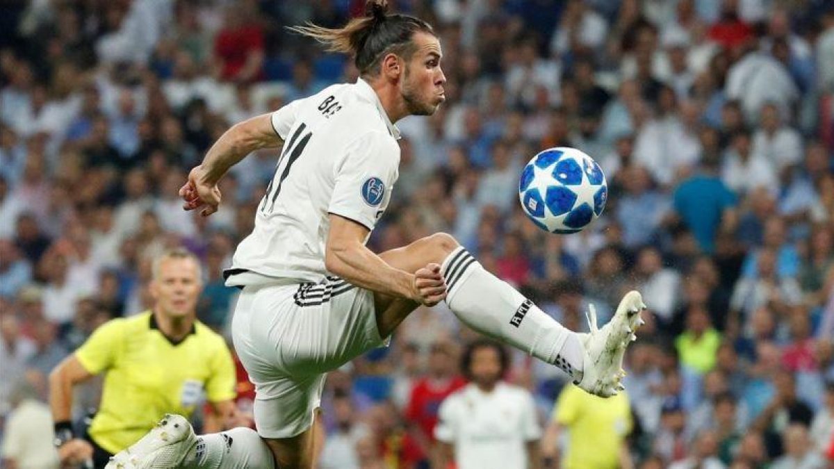 areth Bale controlando el balón en el encuentro ante la Roma-PAUL HANNA