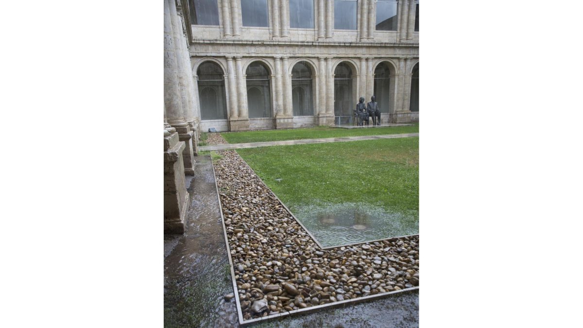 Imagen del jardín interior del Museo Patio Herreriano-EDUARDO MARGARETO / ICAL