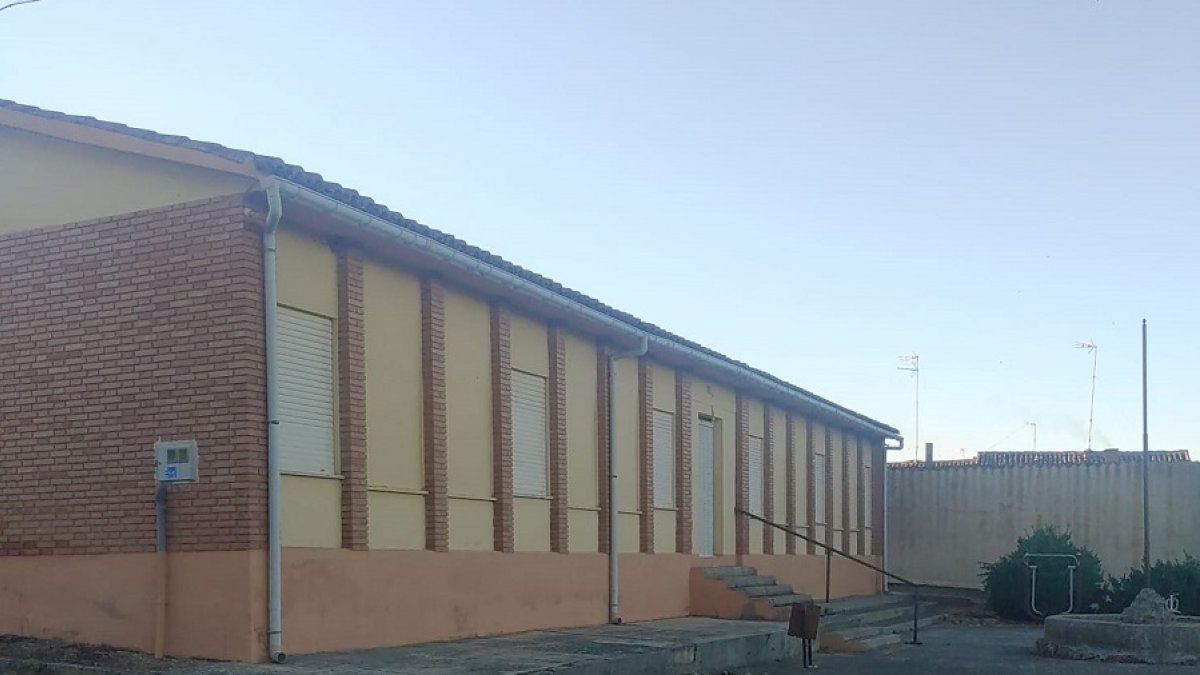 Escuelas de Santervás.- E.M.