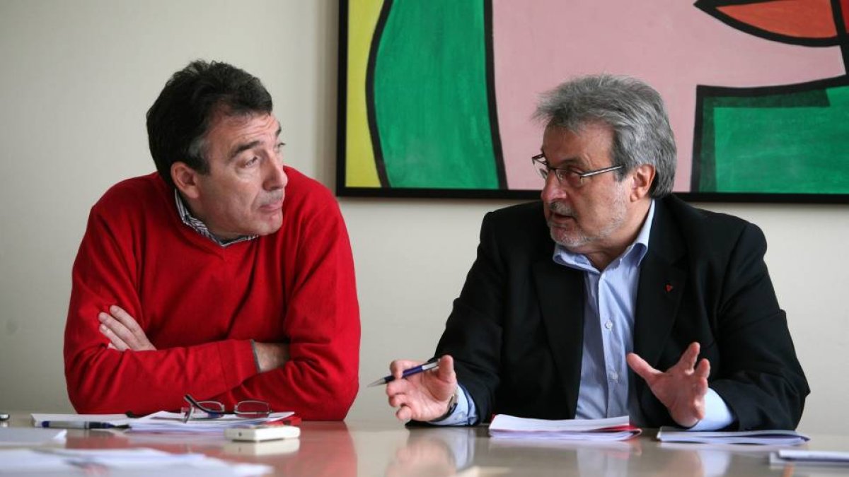 El secretario general del sindicato, Ángel Hernández, y el coordinador autonómico de IU, José María González, mantienen un encuentro de trabajo-Ical