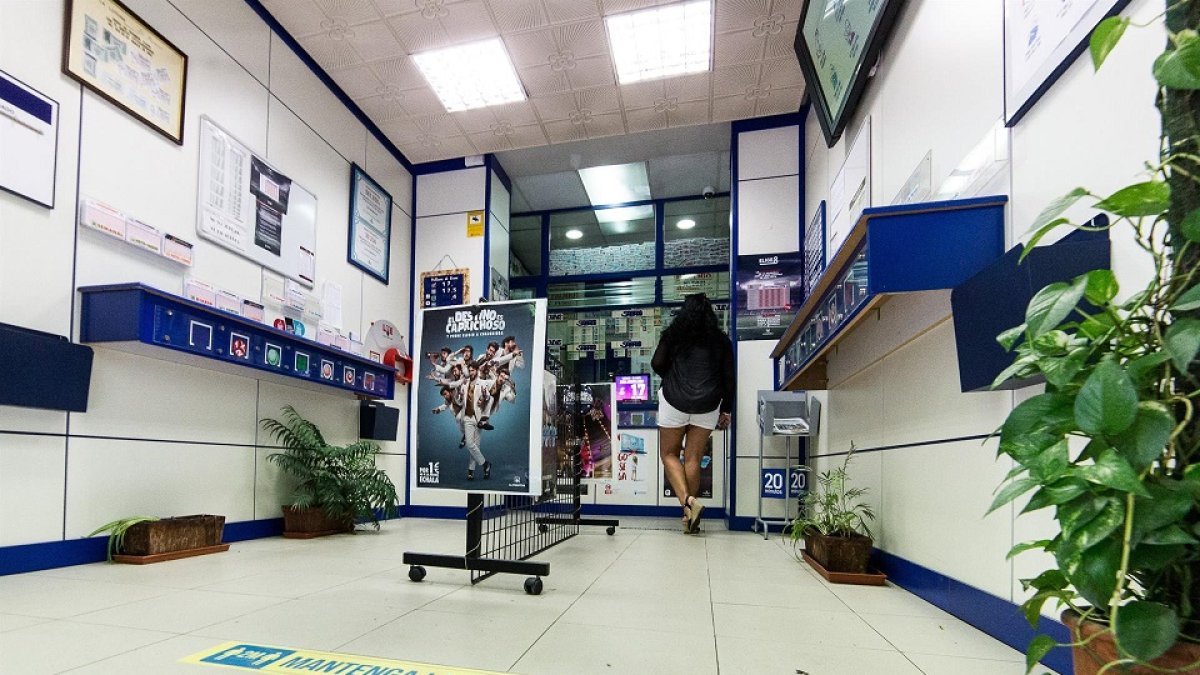 Imagen de archivo de una administración de Loterías.- Europa Press