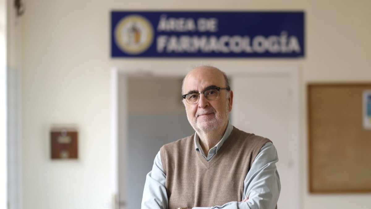 JUAN MIGUEL LOSTAU.  16/03//2022.  VALLADOLID. COMUNIDAD DE CASTILLA Y LEÓN.  LUIS MARTÍN ARIAS. FARMACOVIGILANCIA.