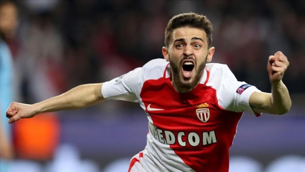El portugués Bernardo Silva, nuevo jugador del Manchester City, celebra un gol anotado para el Mónaco.-AFP / VALERY HACHE