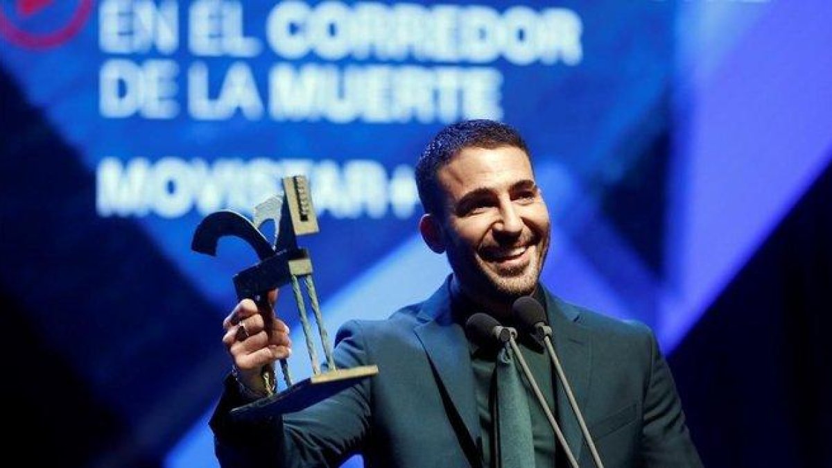Miguel Angel Silvestre recibe el Premio Ondas nacional de television al mejor interprete masculino en ficcion-EFE