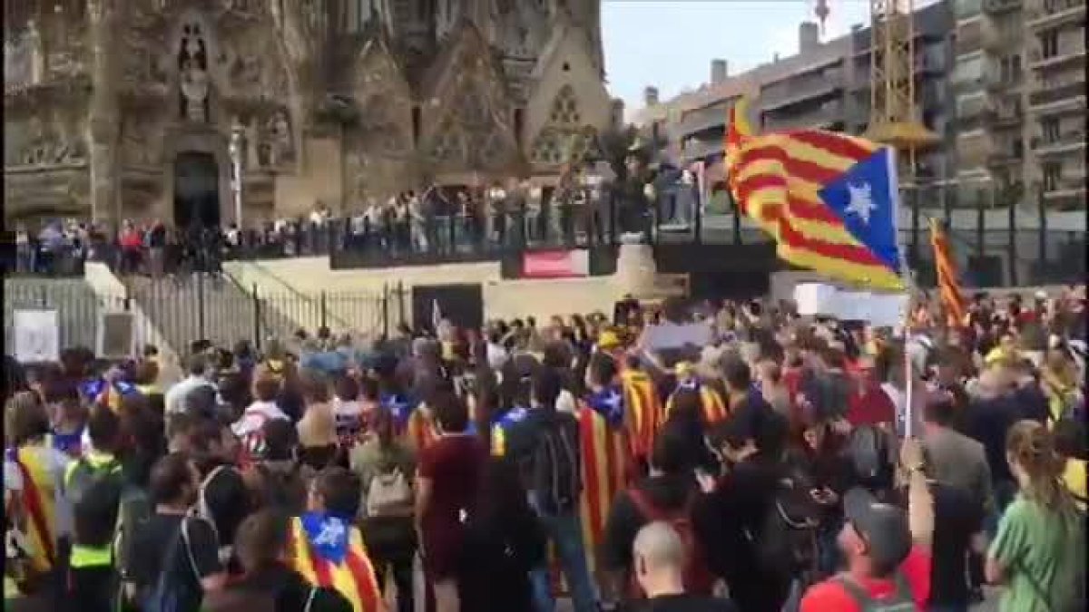 Convocatoria de Picnic per República en la Sagrada Familia.-JORDI COTRINA
