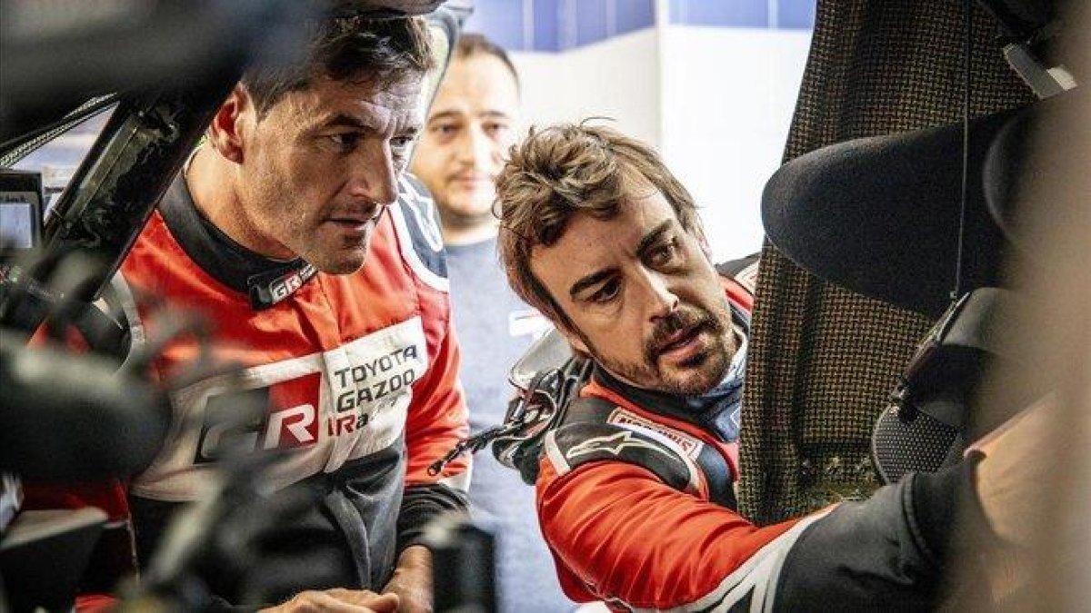 Fernando Alonso y Marc Coma, en Marruecos.-