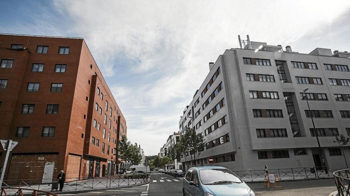 Bloques de viviendas en Villa de Prado | J. M. LOSTAU