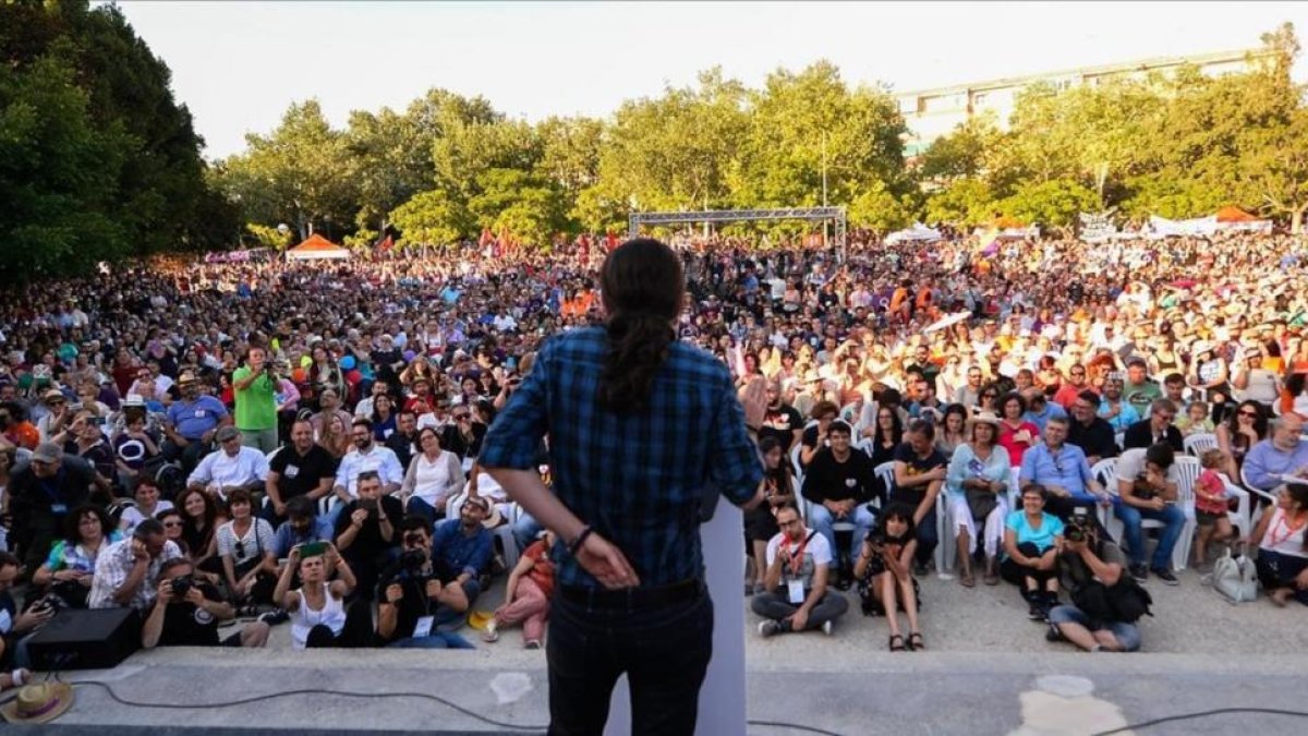 Pablo Iglesias durante un mitin en la campaña electoral del 26-J.-JOSE JORDAN / AFP