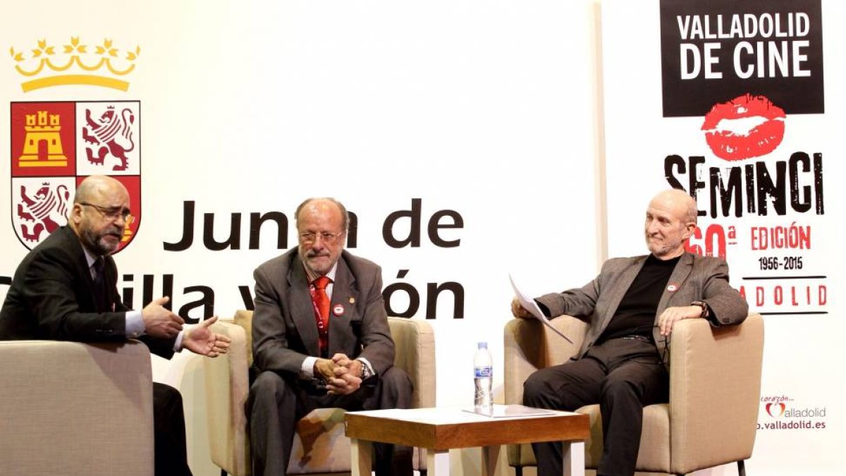 El alcalde Francisco Javier León de la Riva junto al presidente de Films Convissionn, Carlos Rosado y el presidente de la Seminci, Javier Angulo-Ical