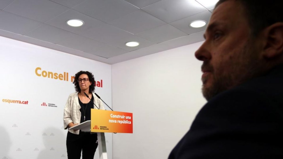 Marta Rovira y Oriol Junqueras, en el Consell Nacional de ERC.-ACN