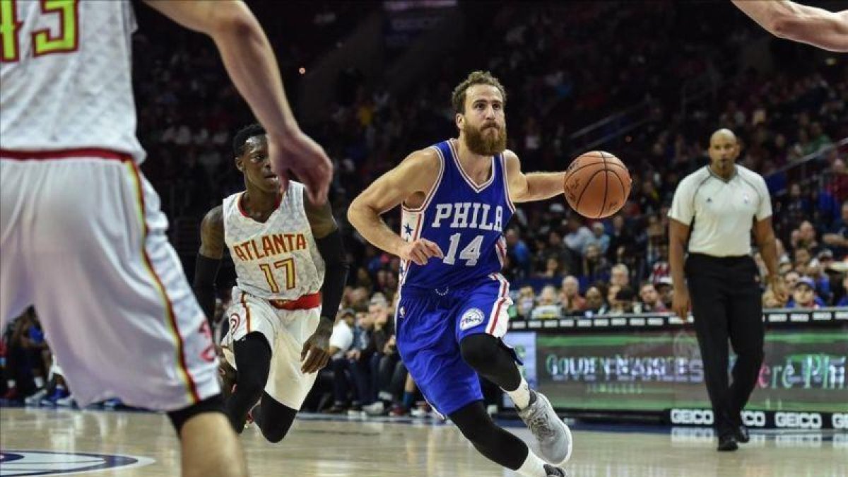Sergio Rodríguez, con la camiseta de los Sixers.-JOHN GELIEBTER / USATODAY SPORTS