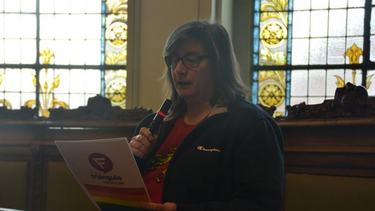 Imágen del acto de adhesión en el Ayuntamiento de Valladolid-@FTriangulo