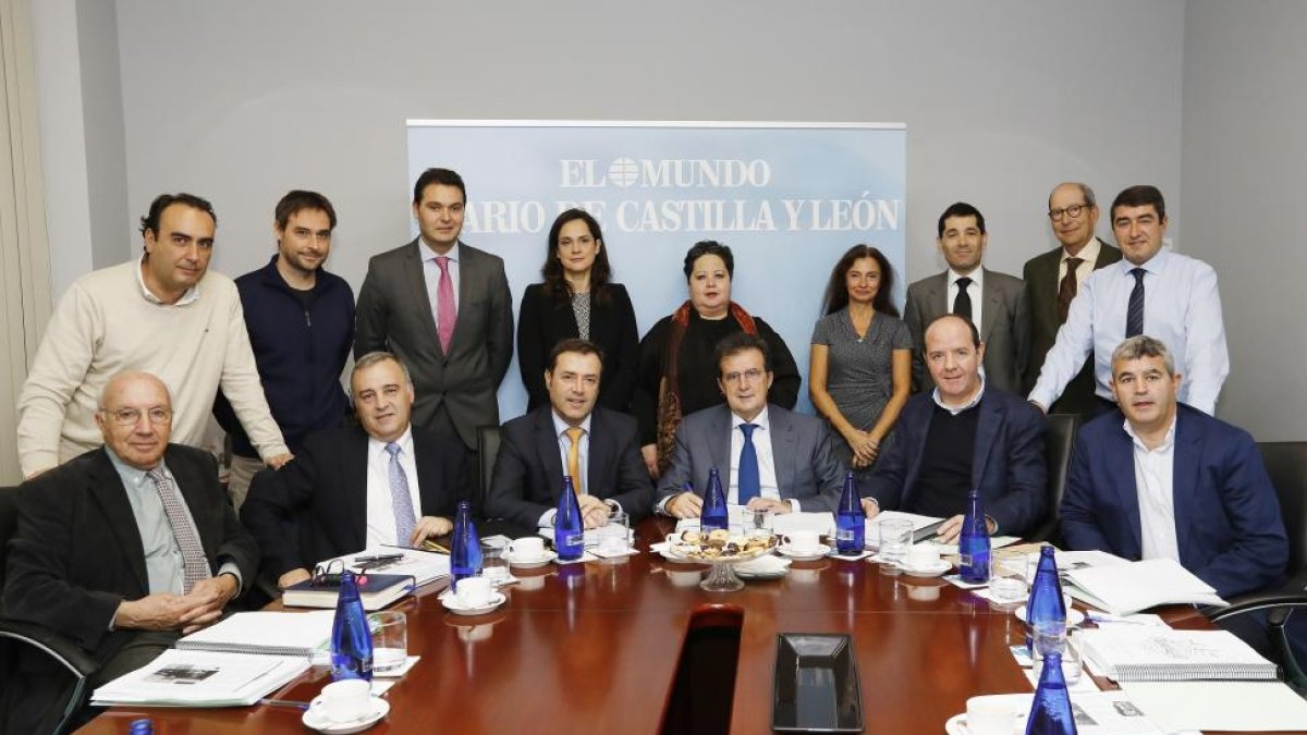 Reunión, ayer del jurado de la IV edición de los premios La Posada de EL MUNDO DE CASTILLA Y LEÓN-LOSTAU