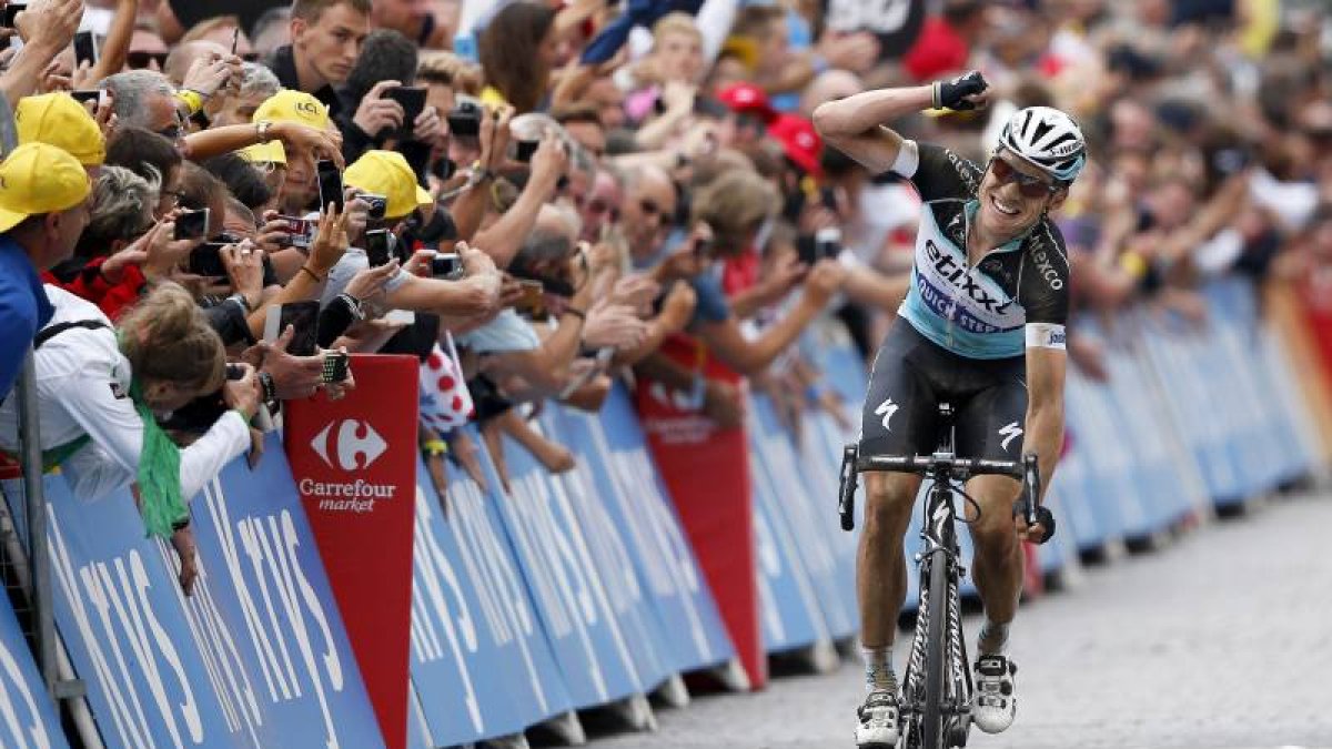 El ciclista alemán Tony Martin del Etixx Quick Step se impone en la cuarta etapa del Tour de Francia entre las localidades de Seraing (Bélgica) y Cambrai (Francia) de 223,5 kilómetros.-Foto: EFE