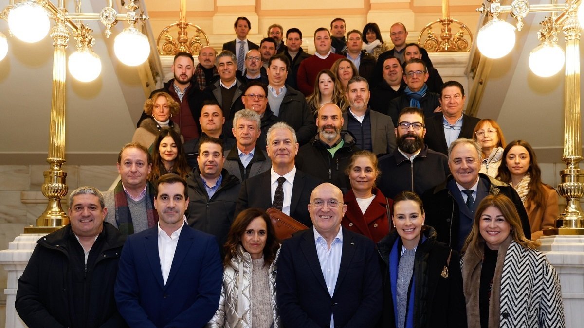 El alcalde, Jesús Julio Carnero, preside la Asamblea de la Mancomunidad de Interés General Urbana ‘Valladolid y Alfoz’, que está compuesta por 25 municipios de la provincia. -AYUNTAMIENTO VALLADOLID