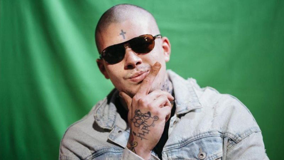 El cantante de trap Cecilio G, en una sesión de fotos para El Bloque TV-ALBA RUPEREZ (CEDIDA)