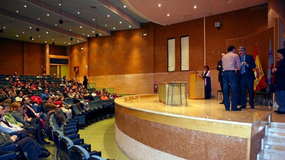 Interior en el Palacio de Congresos Conde Ansúrez-J.M. LOSTAU