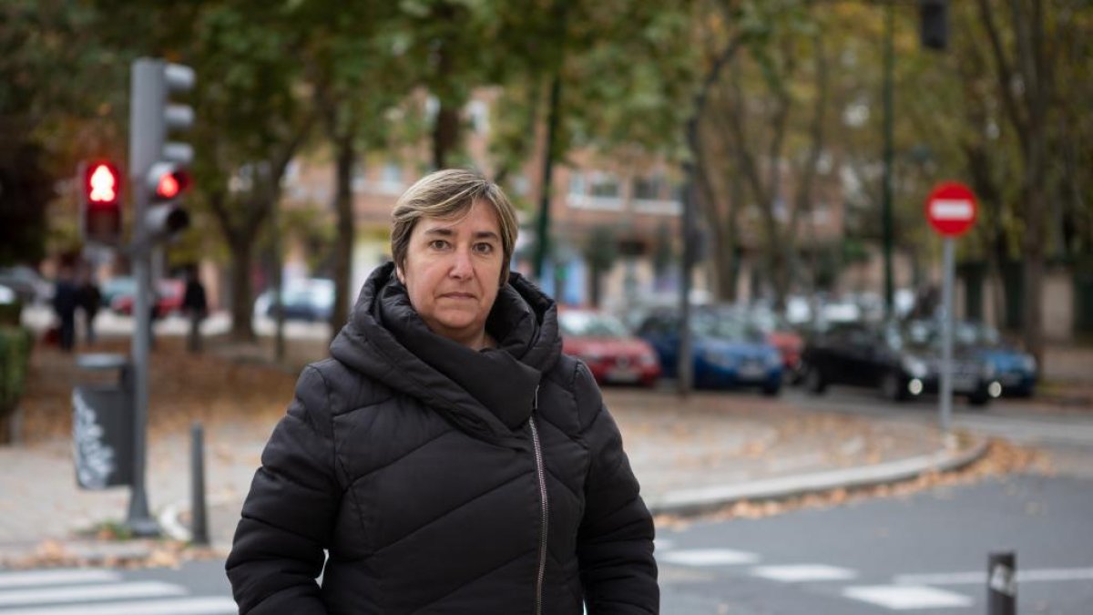 Azucena, su marido fue arrollado cuando estaba parado con su moto en un semáforo. - Photogenic / Samuel Gómez