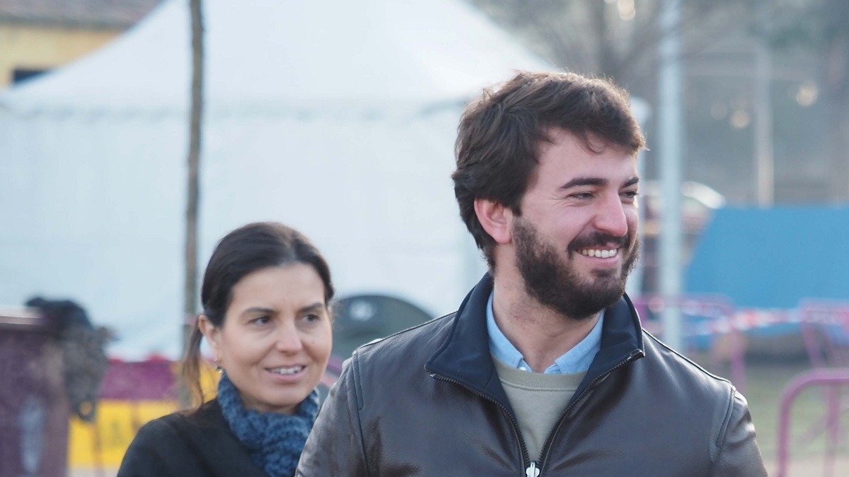 Montserrat Lluis junto a Juan García-Gallardo en la última concentración de Pingüinos.