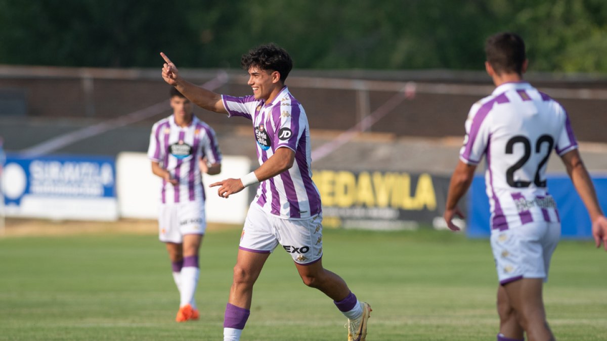 Maroto celebra el gol ante el Leganés. / ARABA PRESS