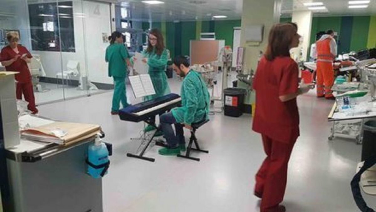 Microconcierto de músicos por la salud-MUSICOS POR LA SALUD
