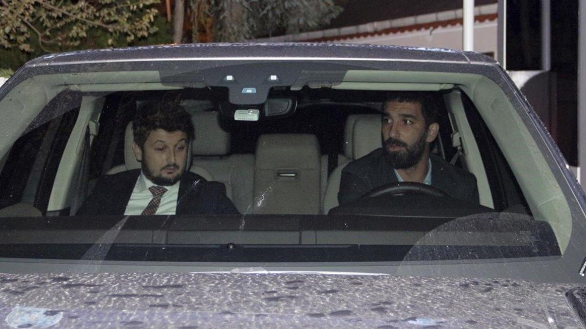 Turan sale de comisaría-AFP