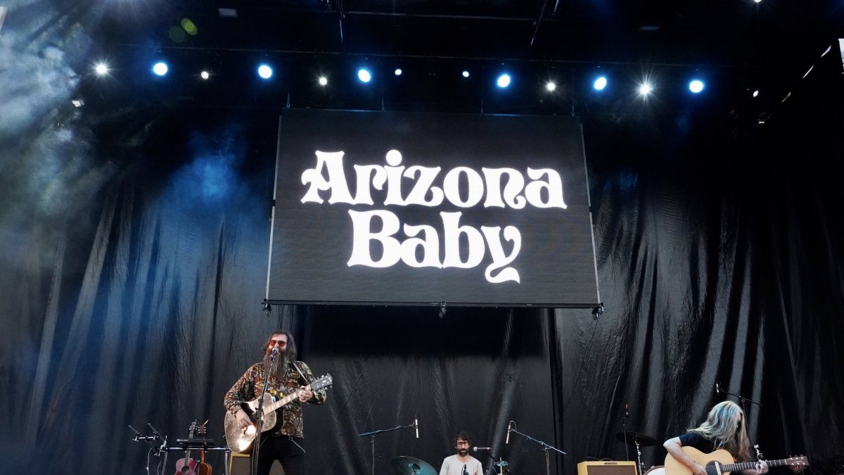Concierto de Arizona Baby dentro de los actos de clausura de Blacklldolid en la plaza Mayor de la ciudad. ICAL