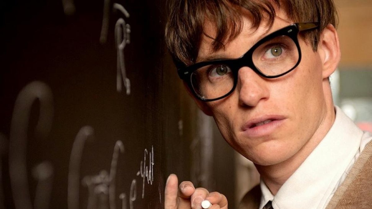 Fotograma de la película La Teoría del Todo-CINE