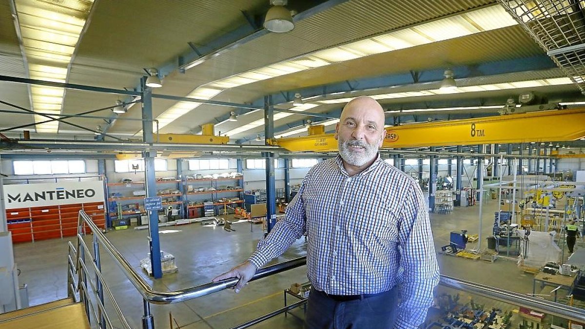 Diego Nanclares posa en las instalaciones de Manténeo en Palencia.-MANUEL BRÁGIMO