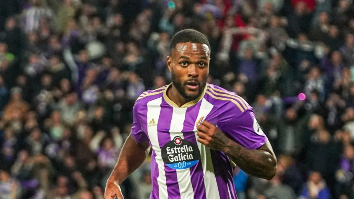 Cyle Larin.