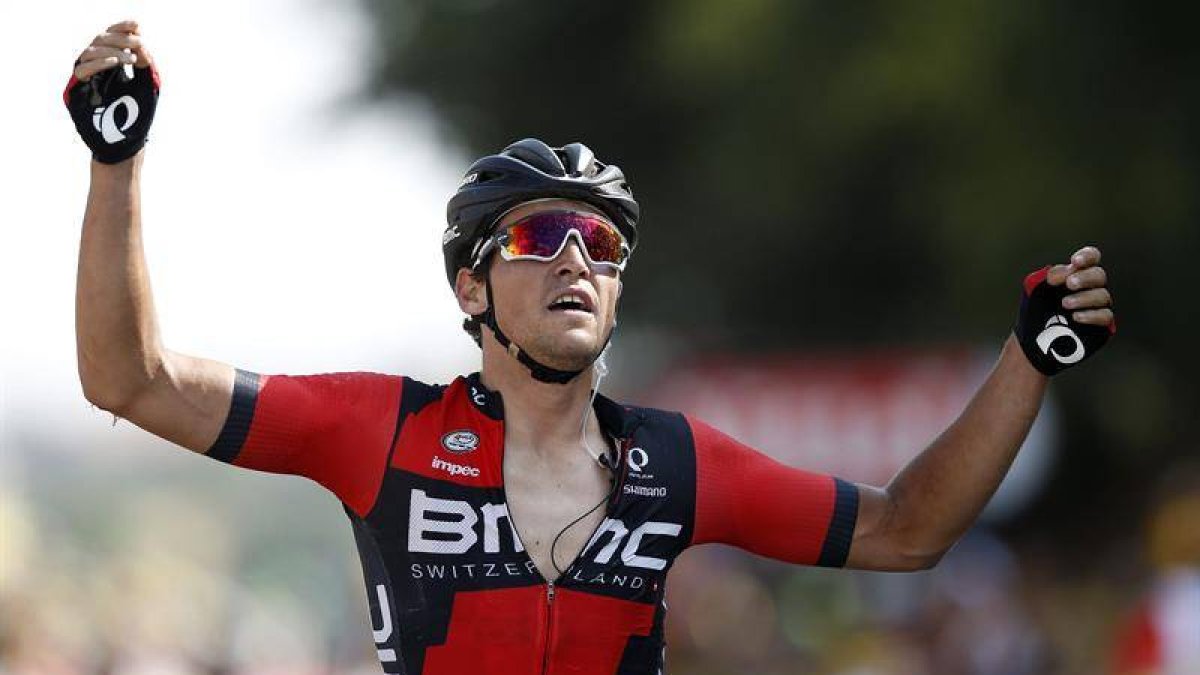 El ciclista belga, Greg Van Avermaet, se impone en la decimotercera etapa de la 102ª edición del Tour de Francia.-Foto: EFE