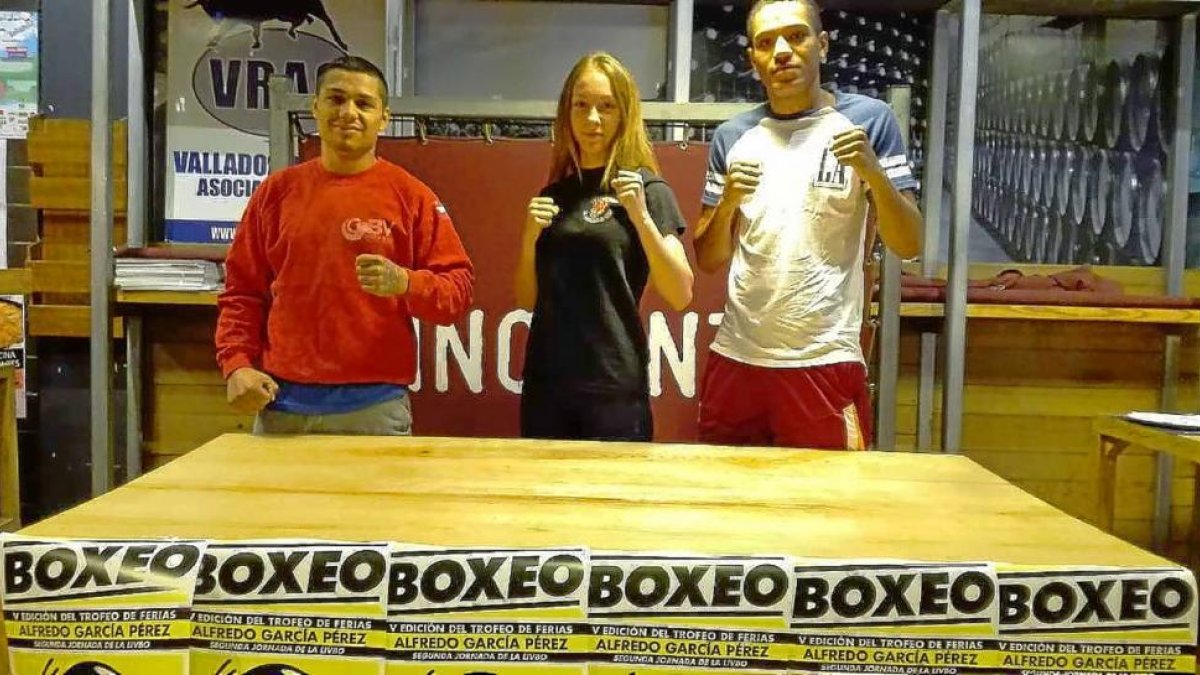 Salvi Jiménez, Laura Pequeño y Lucas Gómez, durante la presentación.-EM