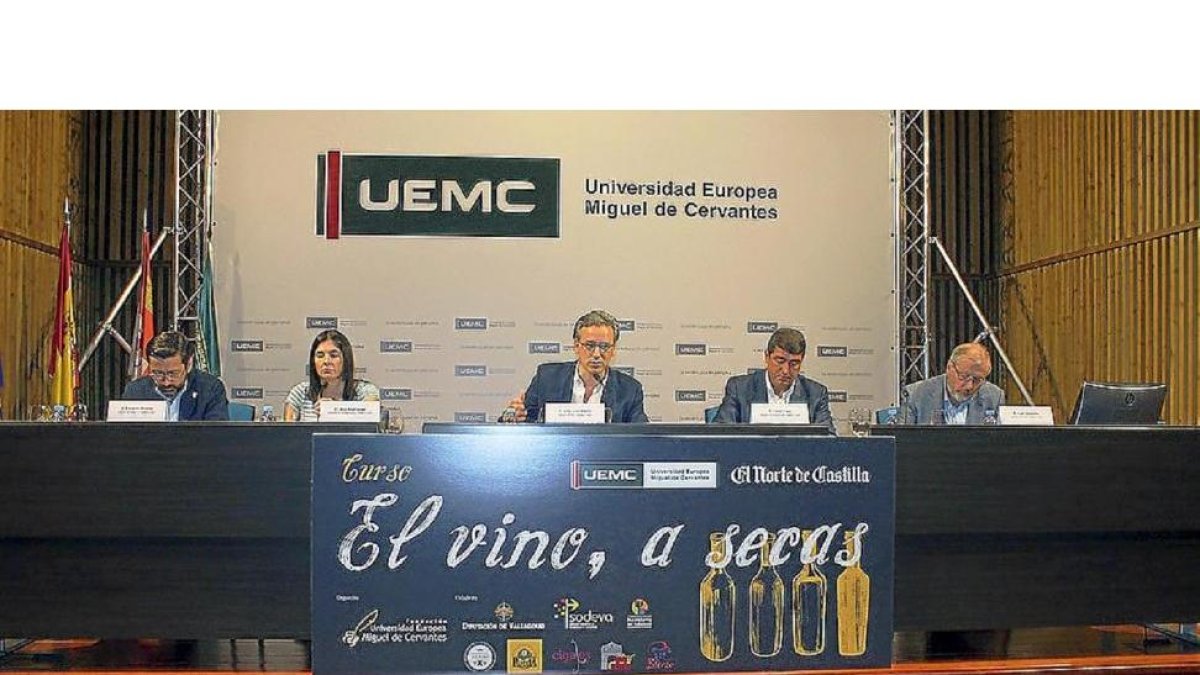 Eduardo Álvarez, Ana Rodríguez, José Luis Martín, Pablo R. Lago y Luis Jaramillo.-EL MUNDO