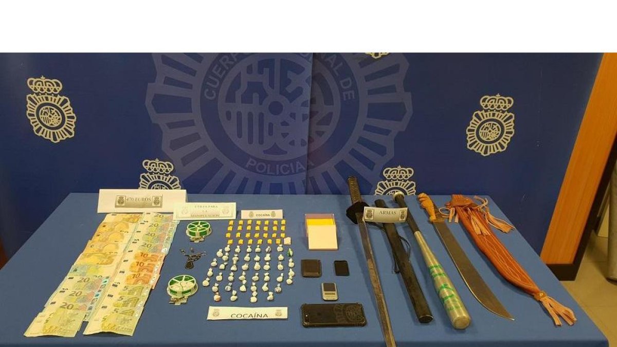 Material incautado en la operación.-POLICÍA NACIONAL